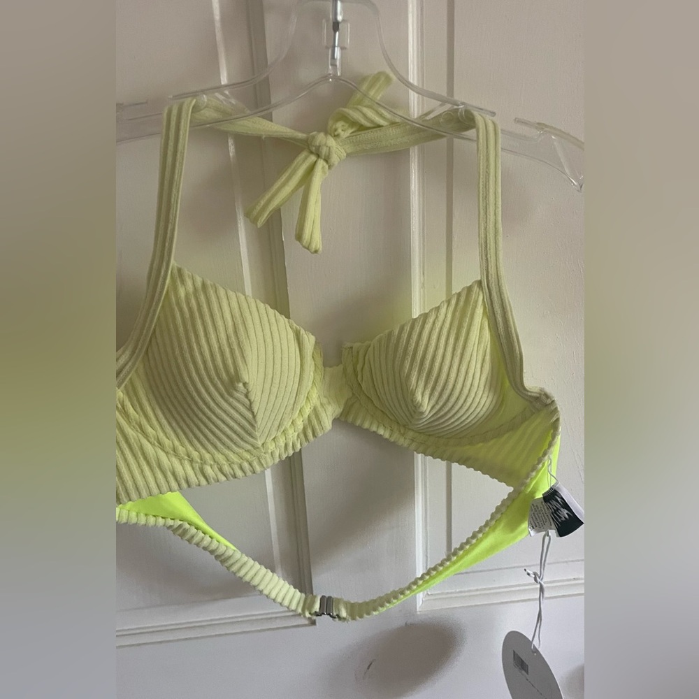 Bikini top